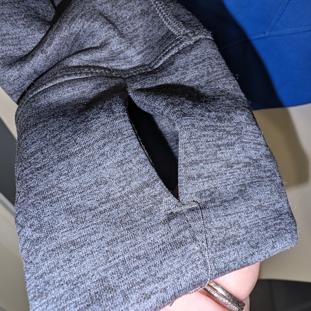 NIKE‎ Women's Therma-Fit Hoodie size Large - Picture 6 of 7